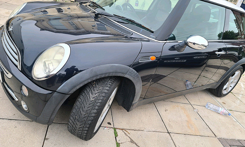 Mini Cooper 1.6 Petr...
