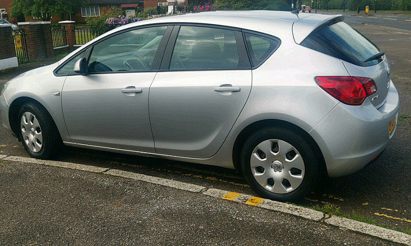 2012 Vauxhall Astra ...