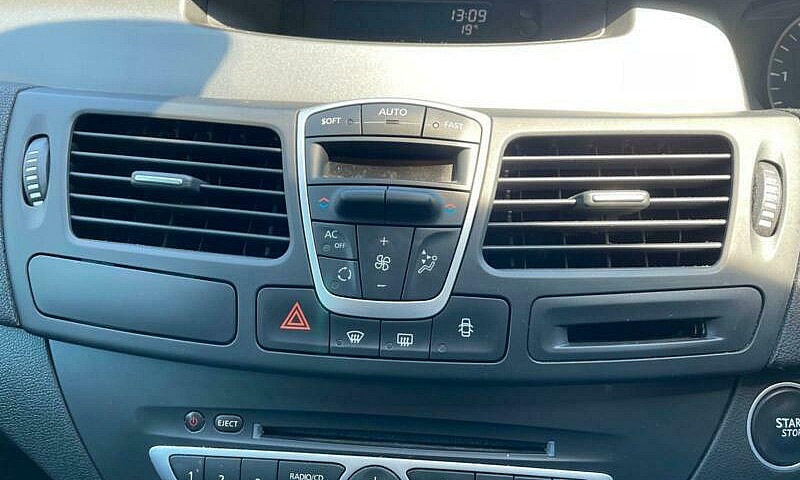 2008 Renault Laguna ...