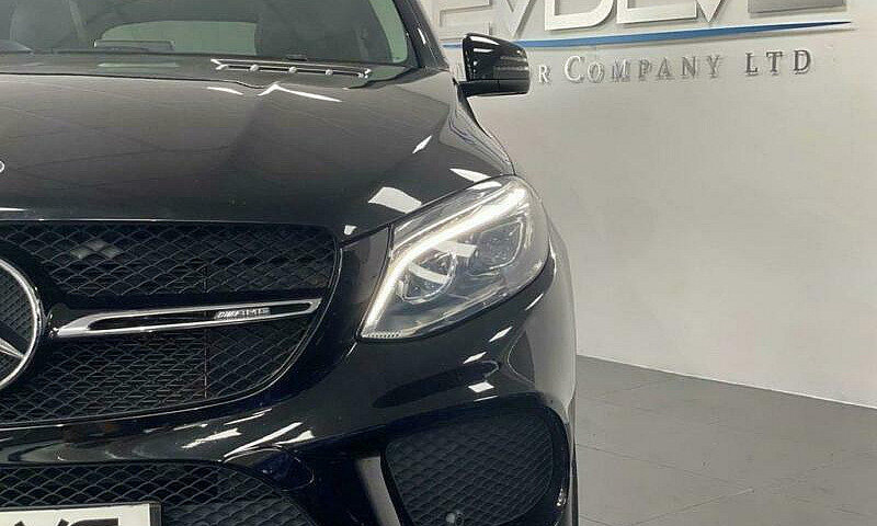 2017 11 Mercedes-Ben...