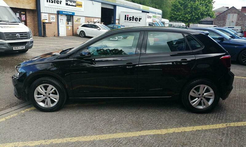 2018 Volkswagen Polo...