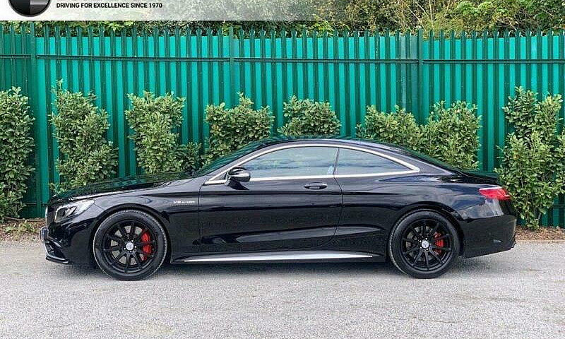 2017 17 Mercedes-Ben...