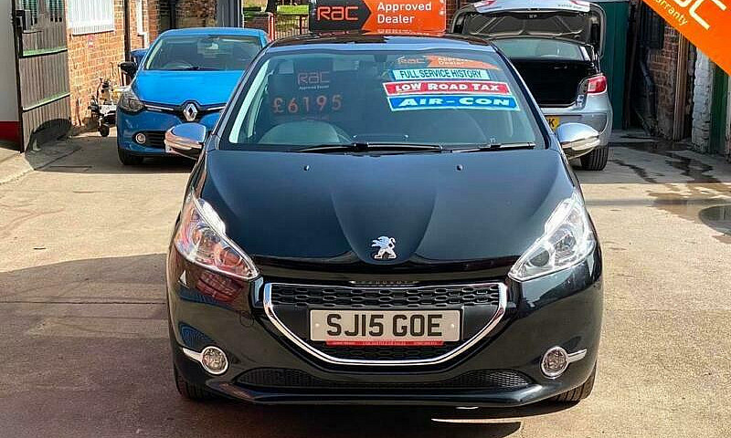 2015 Peugeot 208 1.2...