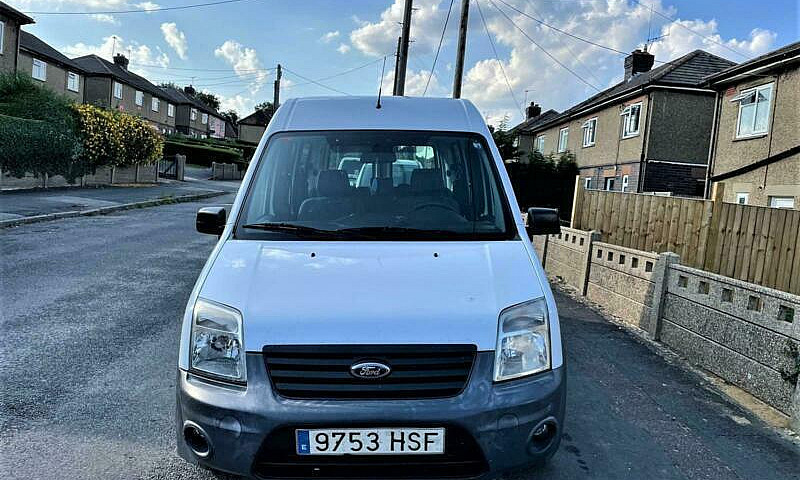 2013 Ford Tourneo Co...
