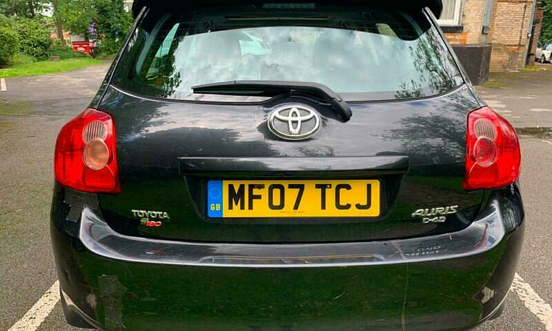Toyota Auris 2.0D-4D...