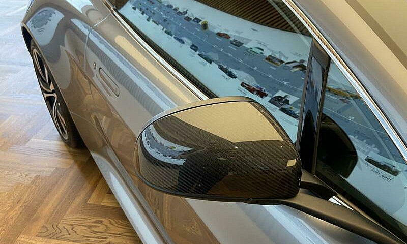2010 Aston Martin V1...