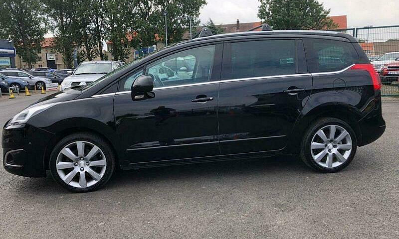 2015 Peugeot 5008 1....
