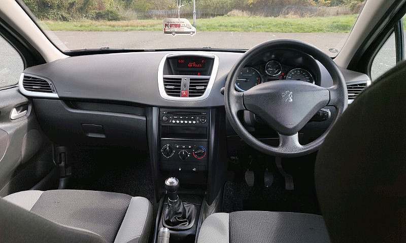 Peugeot 207 2008 1.4...