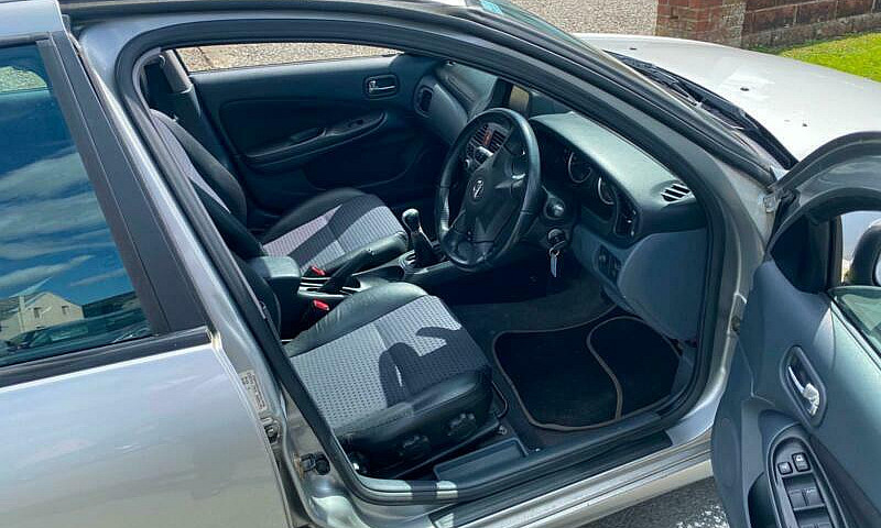 2005 Nissan Almera 1...