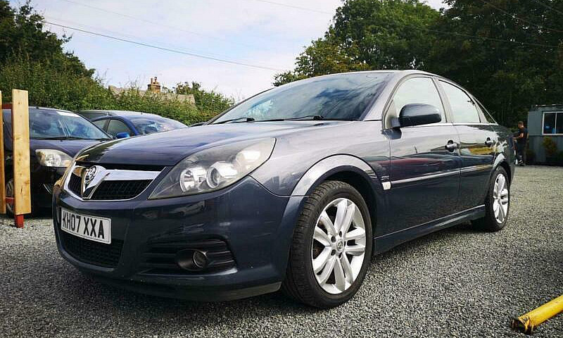 2007 Vauxhall Vectra...