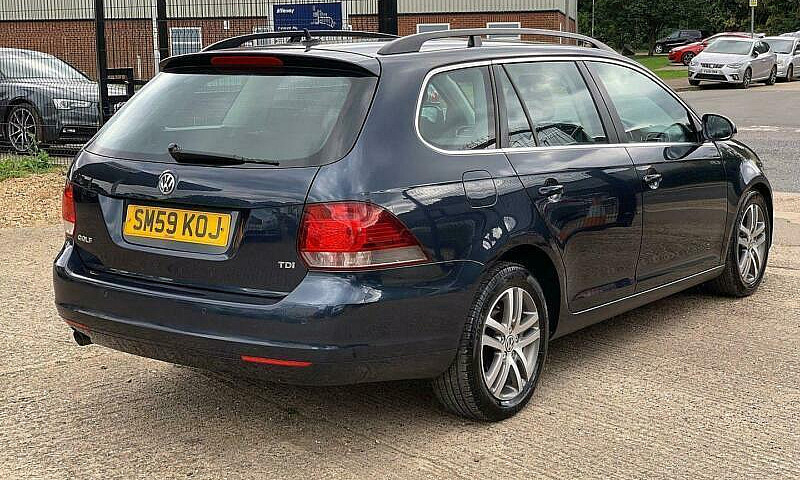 2009 Volkswagen Golf...