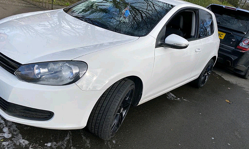 2010 3Dr White Volks...