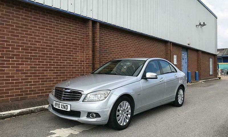 2010 Mercedes-Benz C...
