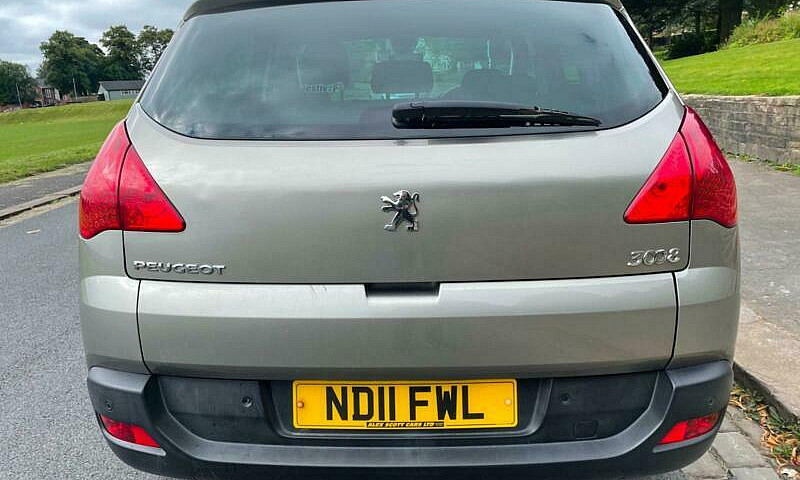 2011 Peugeot 3008 1....