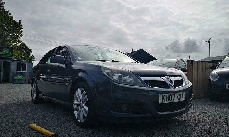 2007 Vauxhall Vectra...