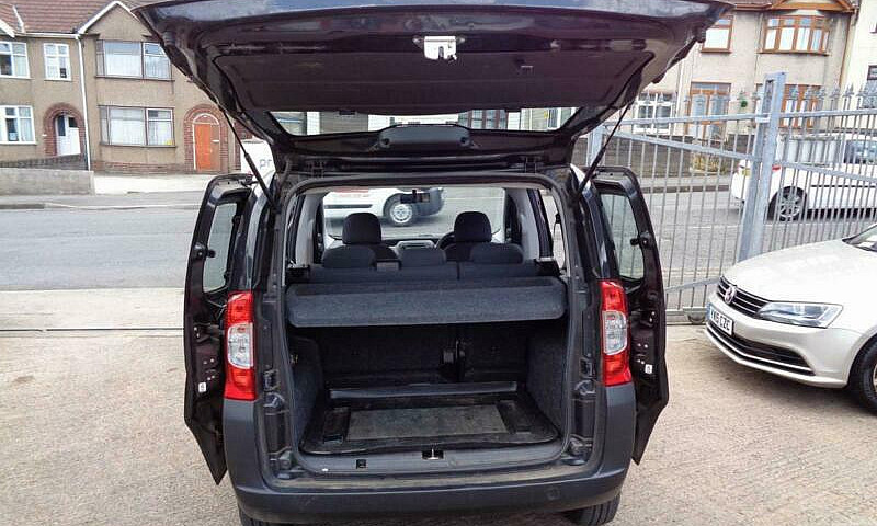 2009 Peugeot Bipper ...