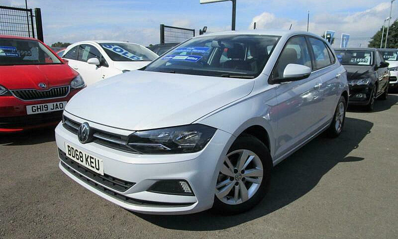 2018 Volkswagen Polo...