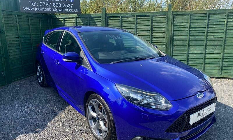 2013 Ford Focus 2.0T...