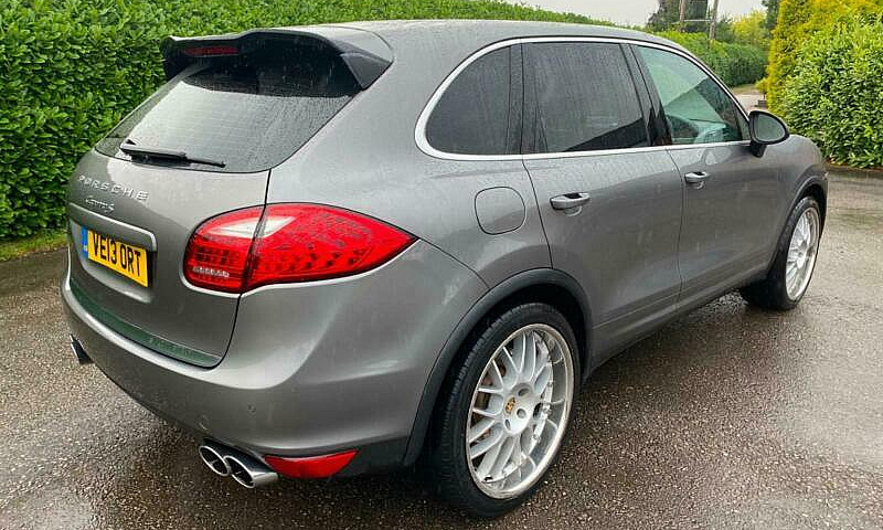 Porsche Cayenn 4.2 S...
