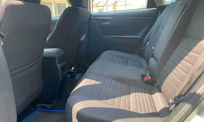 2016 Toyota Auris 1....