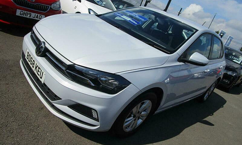 2018 Volkswagen Polo...