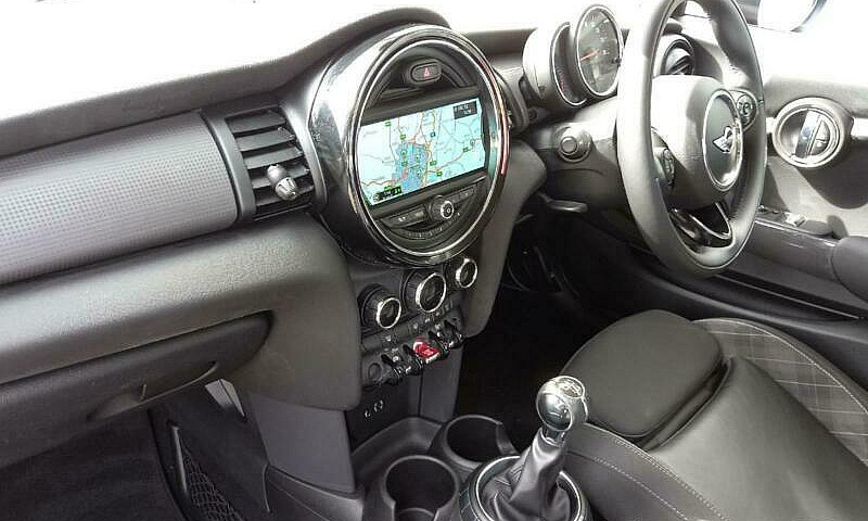 2017 Mini Hatch Coop...