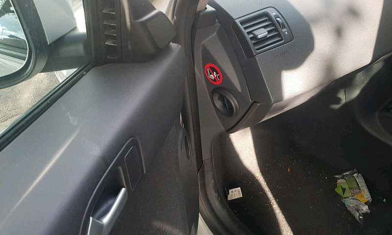 Volvo V50 ...