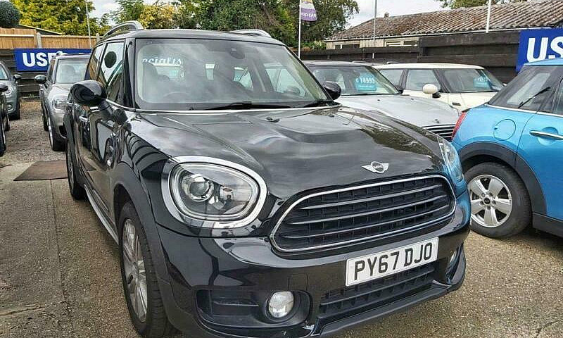 2017 Mini Countryman...