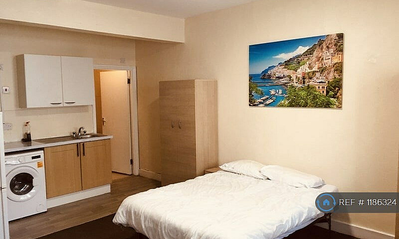 Studio Flat In Phili...