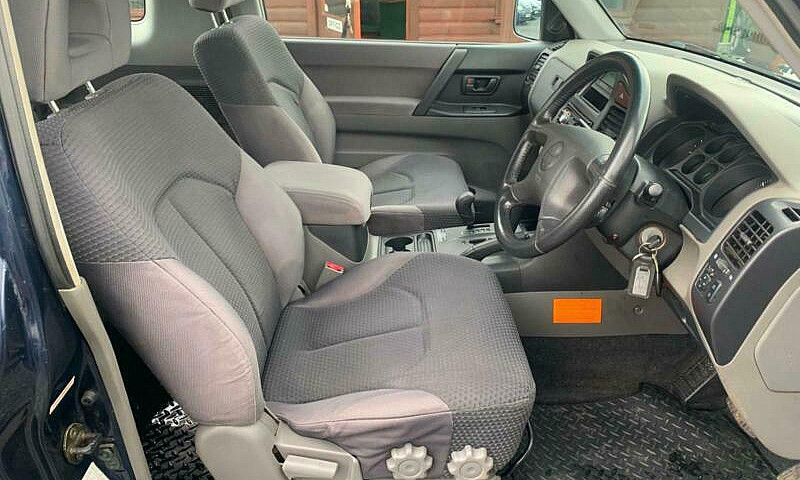 2004 Mitsubishi Shog...