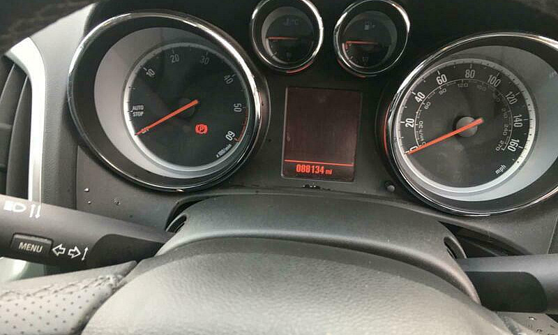 2012 Vauxhall Astra ...