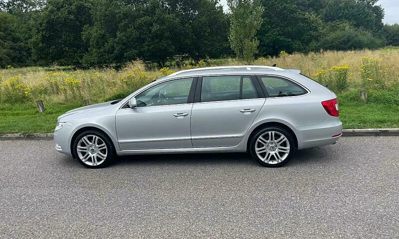 Skoda Superb Eleganc...
