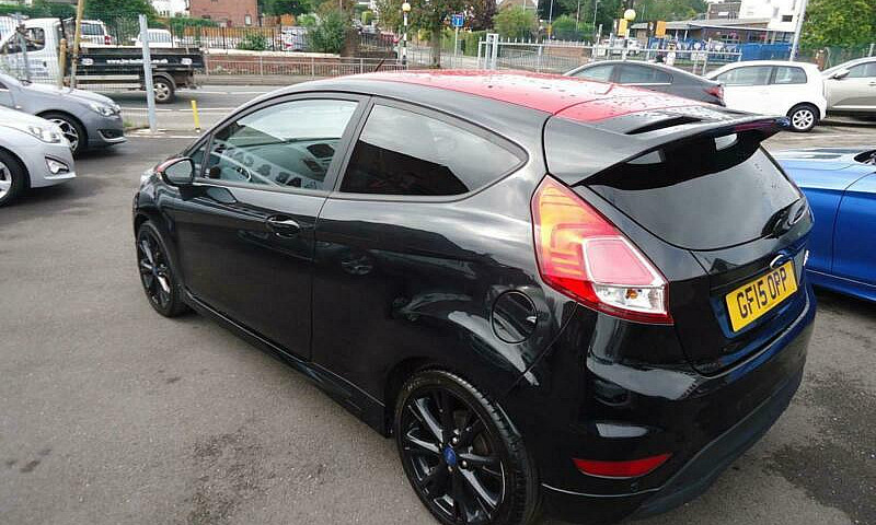 2015 Ford Fiesta 1.0...