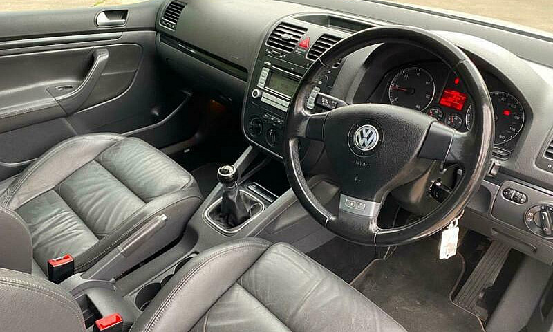 2009 Volkswagen Golf...