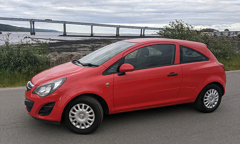Corsa 1.0 - £30 Tax ...
