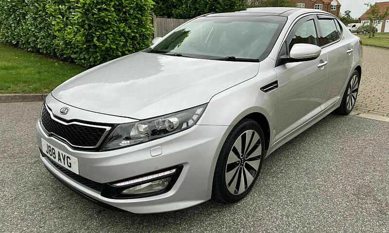 2012 Kia Optima 3 1....