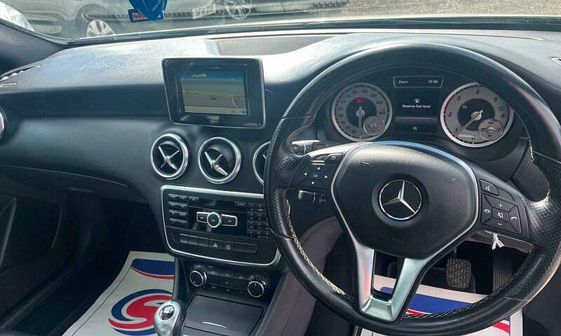2015 Mercedes-Benz A...