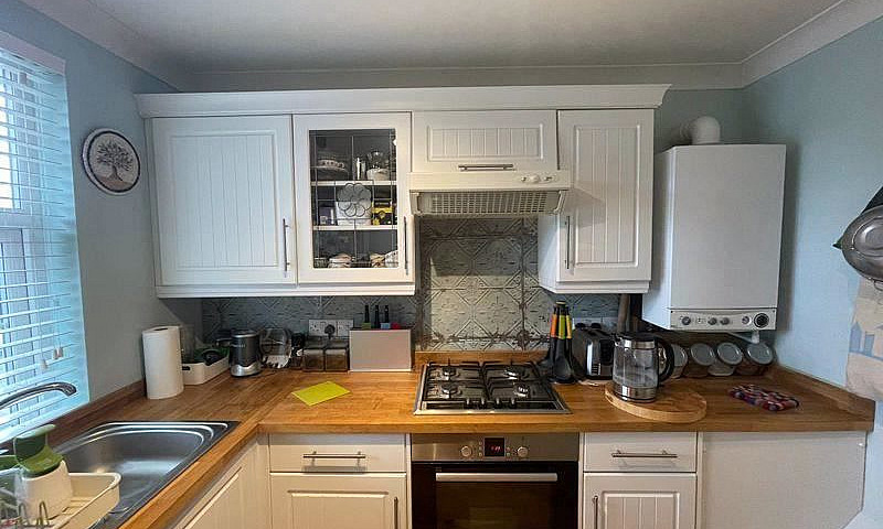 1 Bedroom Flat In Cr...