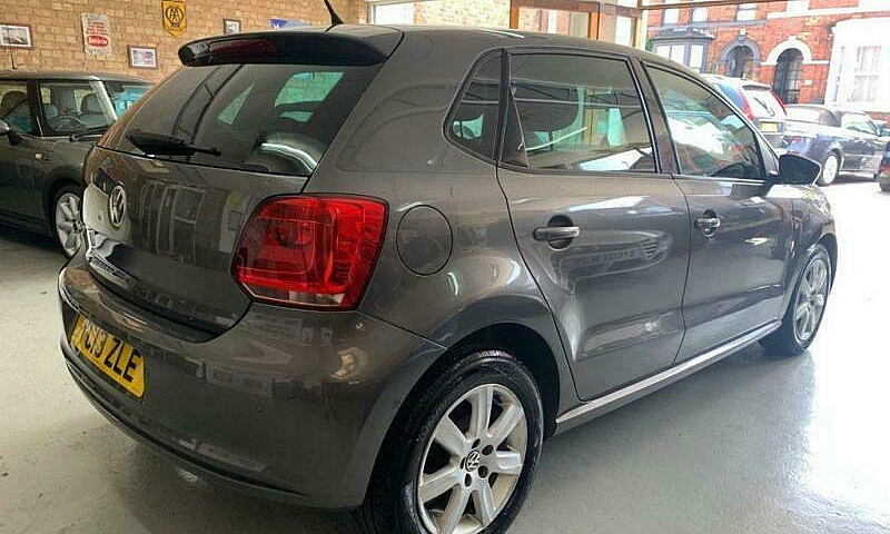2013 Volkswagen Polo...