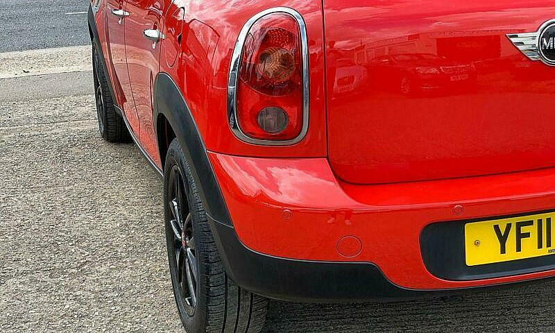 2011 Mini Countryman...