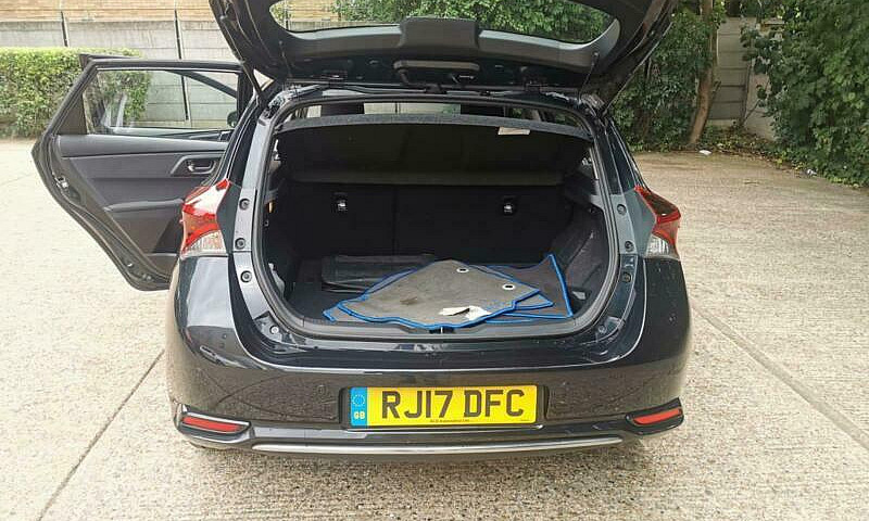 2017 Toyota Auris 1....