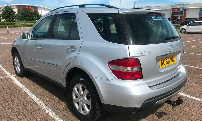 2006 Mercedes-Benz M...