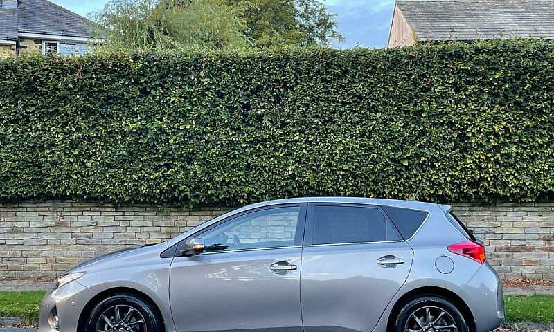 Toyota Auris 1.4 D-4...