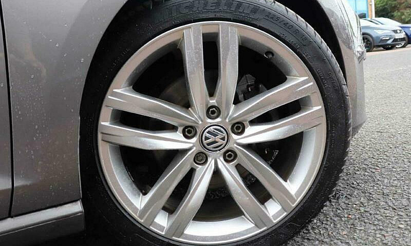2016 Volkswagen Golf...