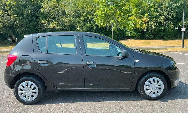 2014 Dacia Sandero 1...