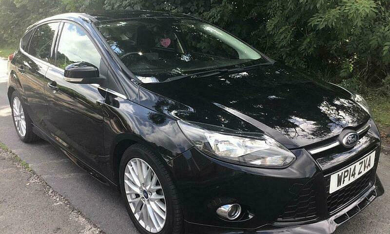 2014 14 Ford Focus 1...
