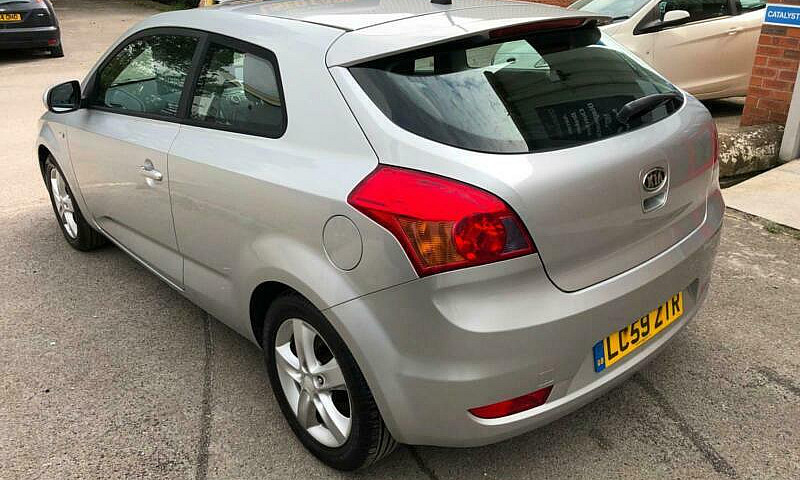 2009 Kia Pro Ceed 1....