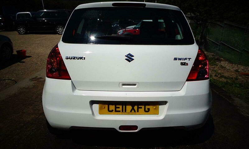 Suzuki Swift 1.3 Sz3...