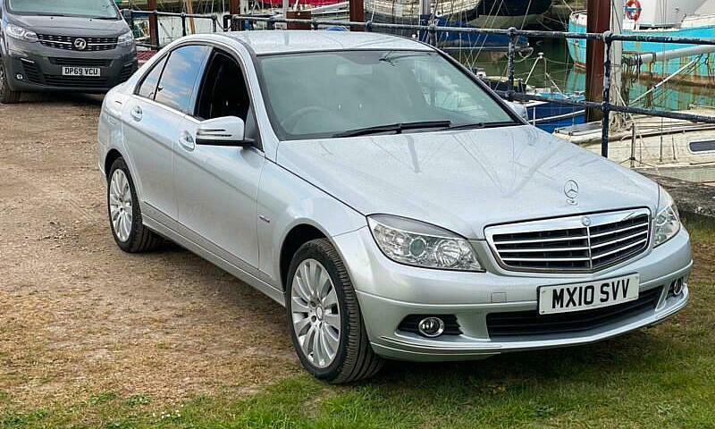 2010 Mercedes-Benz C...