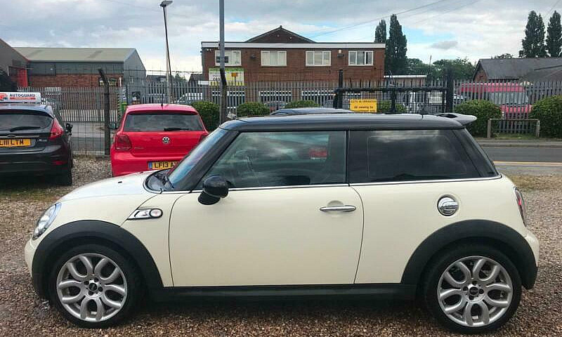 Mini Cooper S White ...